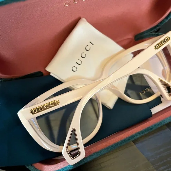 Gucci Ivory Sunglasses (Eyeglass Frames) GG0470o - Picture 3 of 11